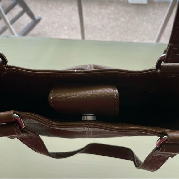 Wilson’s Leather Brown Small Mini Leather Shoulder Bag - Picture 9 of 12